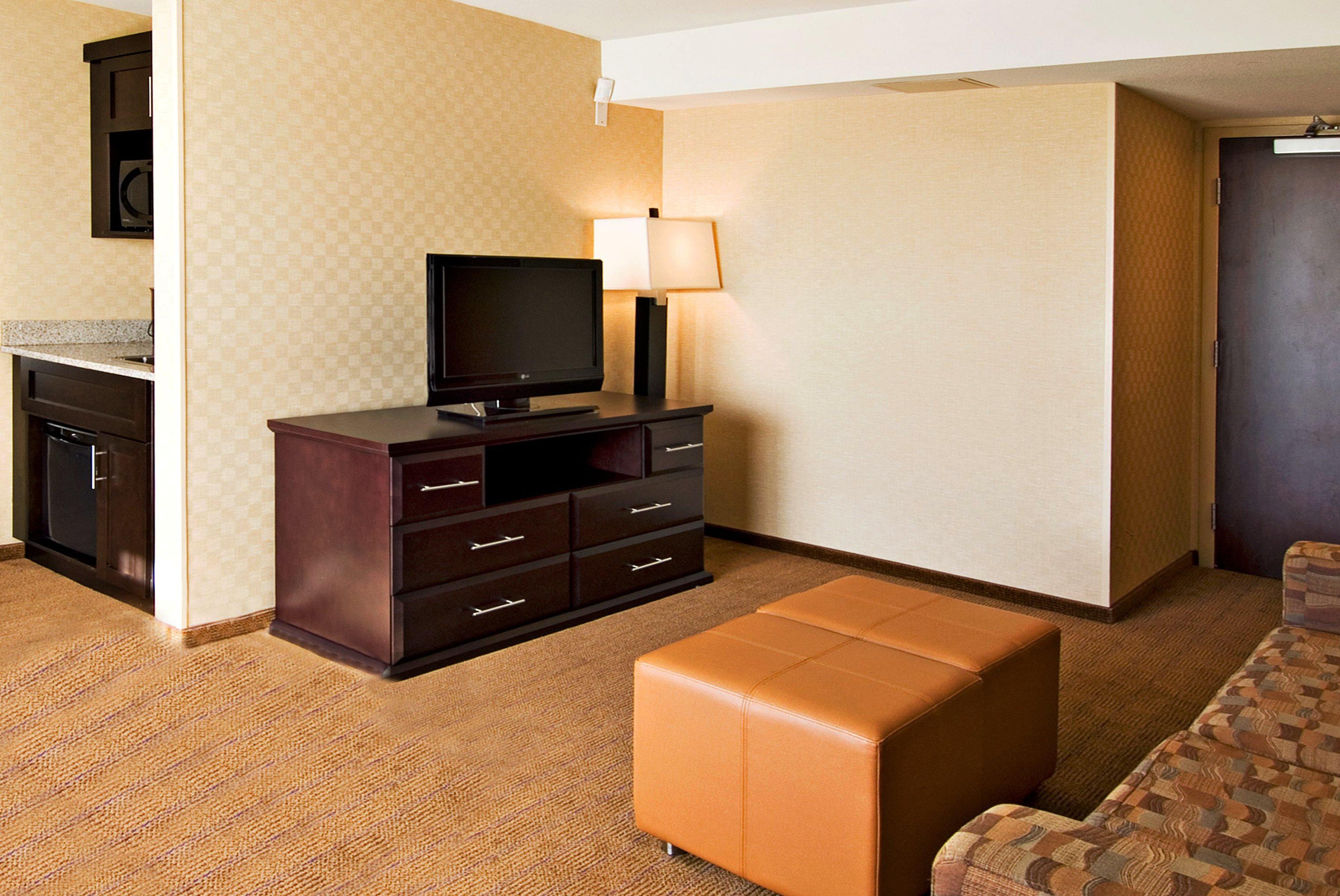 Holiday Inn Express & Suites Riverport Richmond, An Ihg Hotel Екстериор снимка